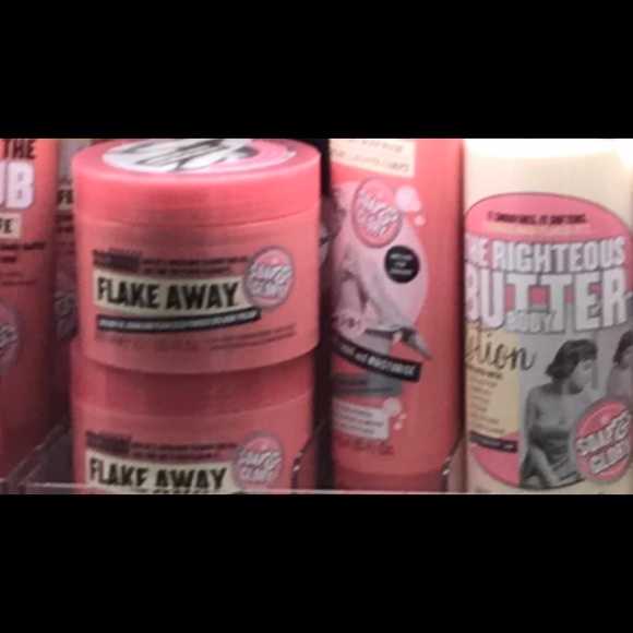 soap and glory bundle - Picture 2 of 2